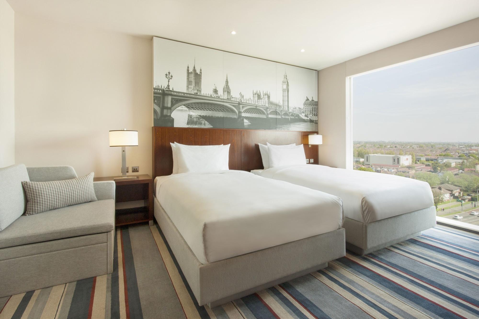 Hyatt Place West London Hayes Hillingdon Bagian luar foto