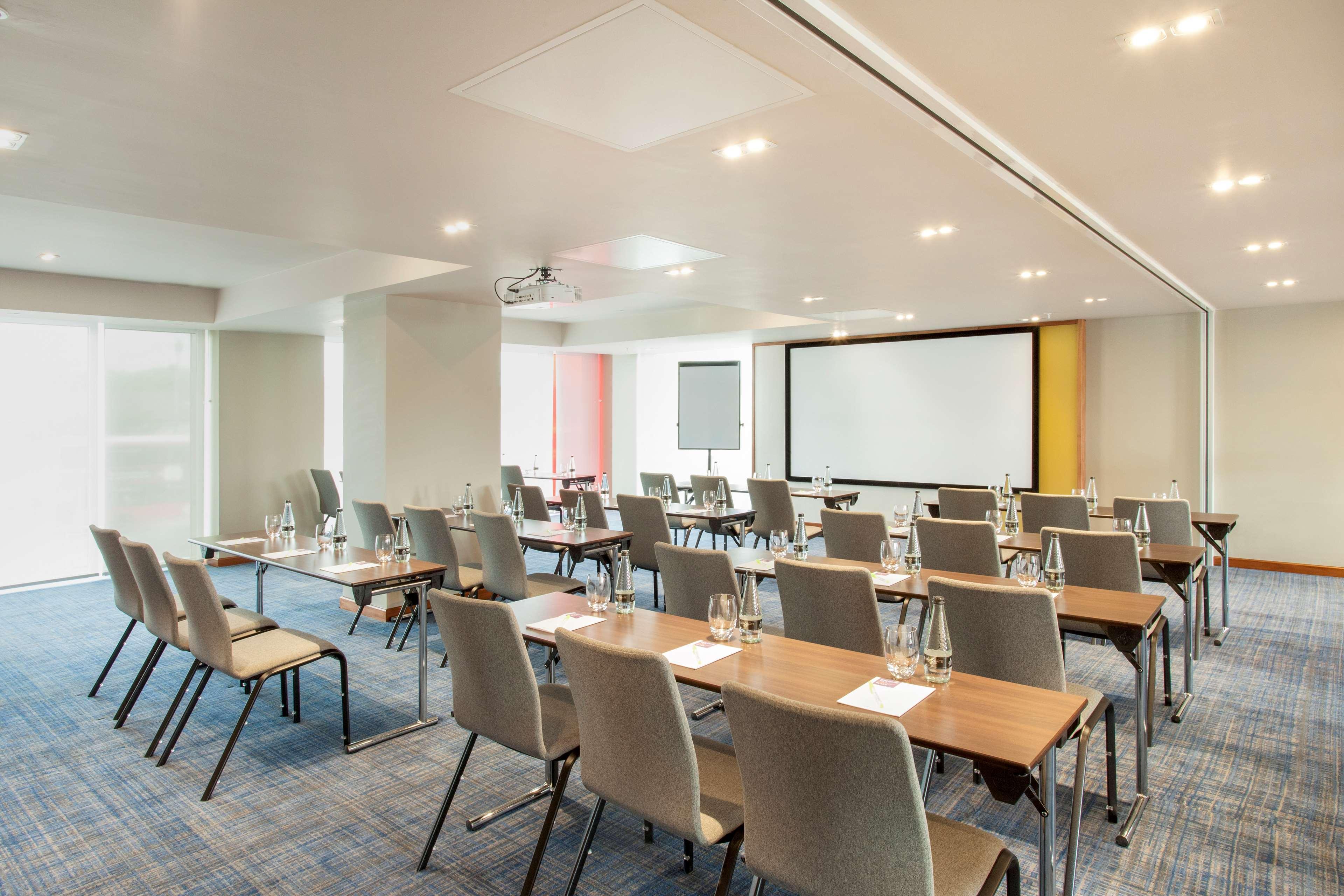 Hyatt Place West London Hayes Hillingdon Bagian luar foto