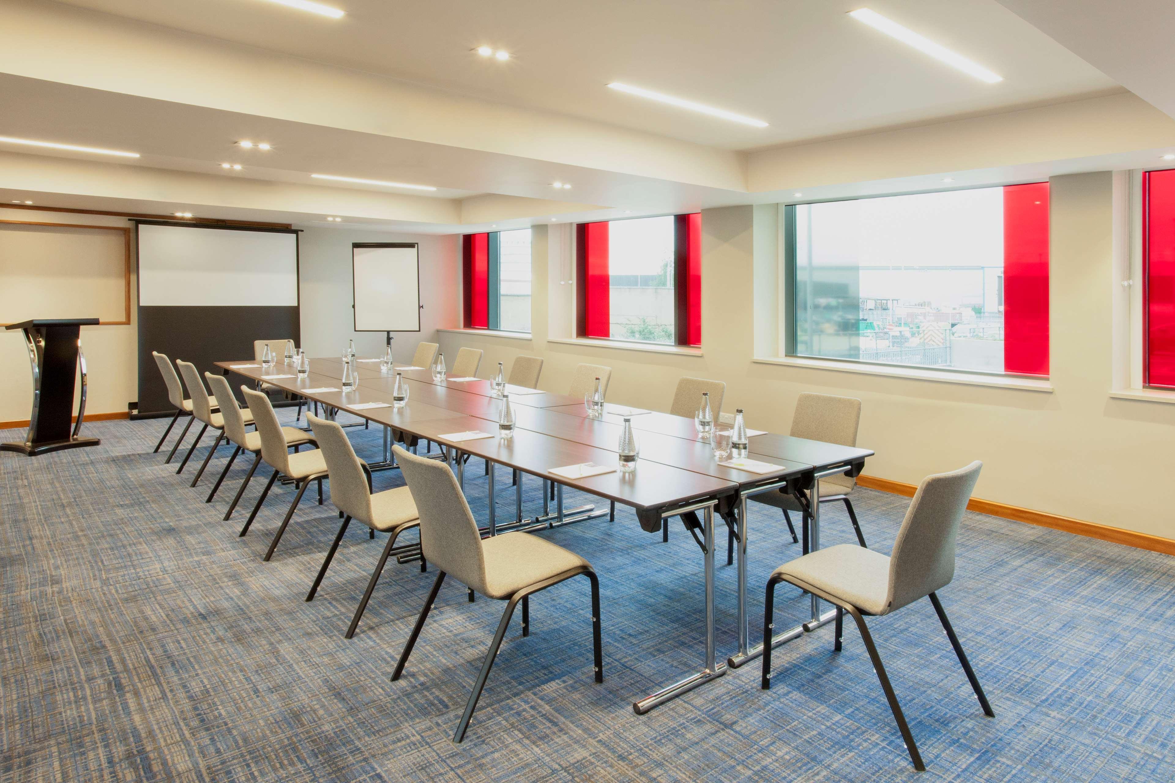 Hyatt Place West London Hayes Hillingdon Bagian luar foto